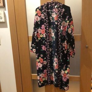 💥💥 H&M Beautiful Flowy Floral Open-Front Duster